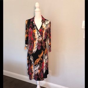 Essentitats | Long Sleeve Wrap Dress M